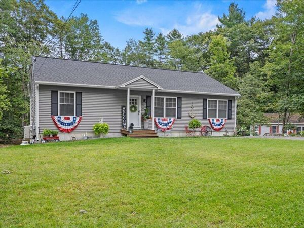 81 Pinecrest Circle, Waterboro, ME 04061