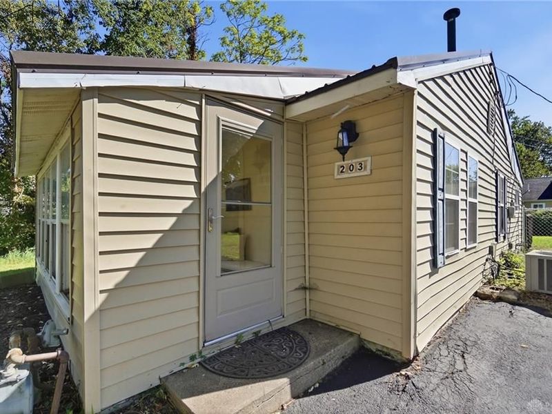 203 Rosewood Road, Medway, OH 45341 Photo 3
