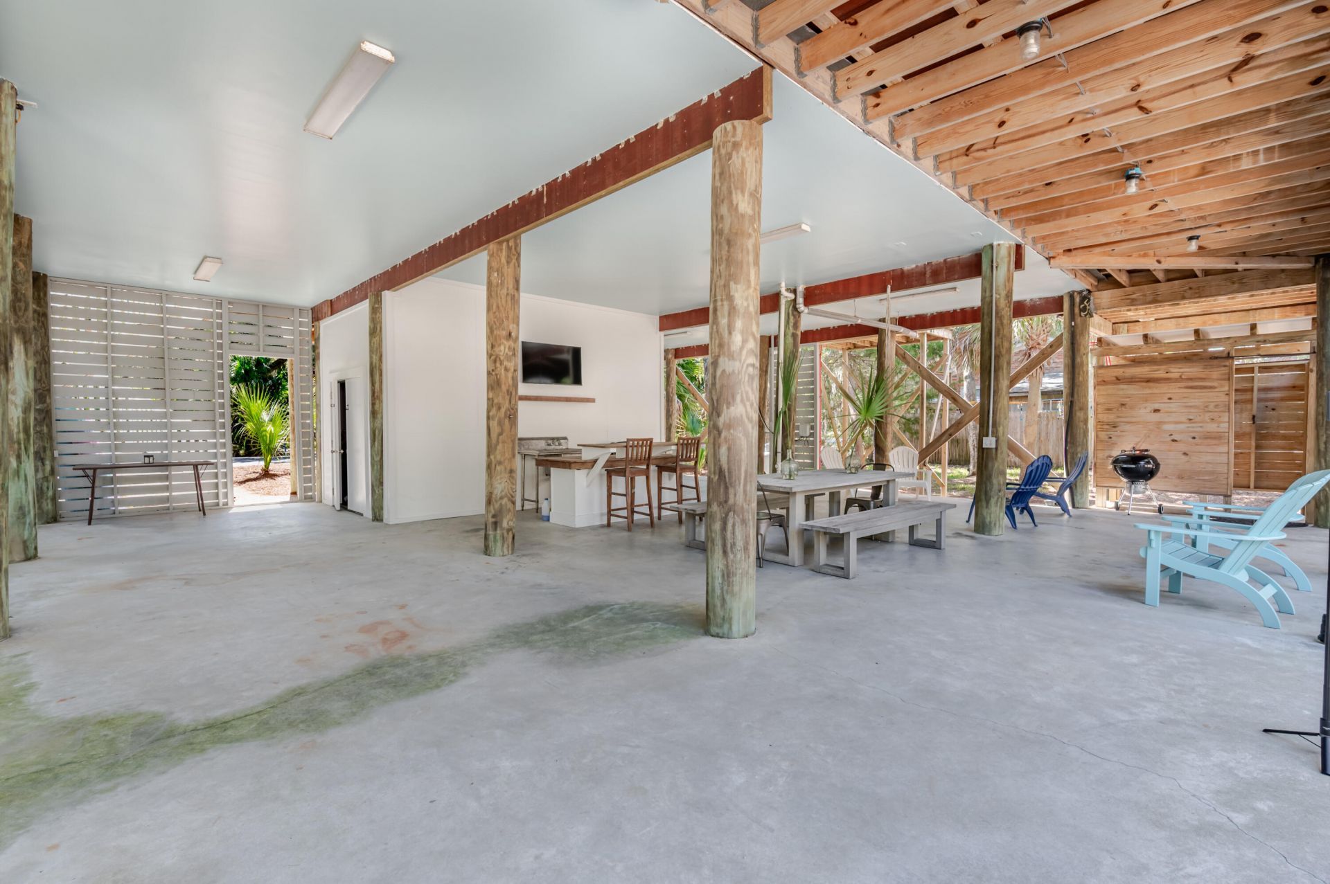 211 Jungle Road Photo 47