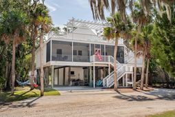211 Jungle Road photo 4