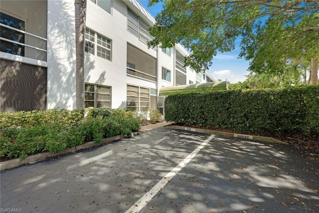 72 7th St S, Unit 106, Naples, FL 34102 Photo