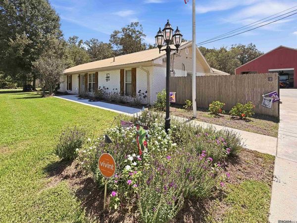 9808 Arnold Rd, Denham Springs, LA 70726