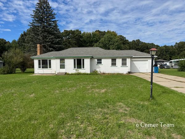 1926 Shettler Road, Muskegon, MI 49444