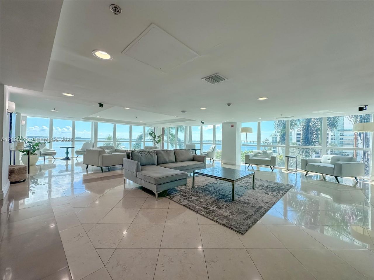1155 Brickell Bay Dr , Unit 704, Miami, FL 33131 Photo