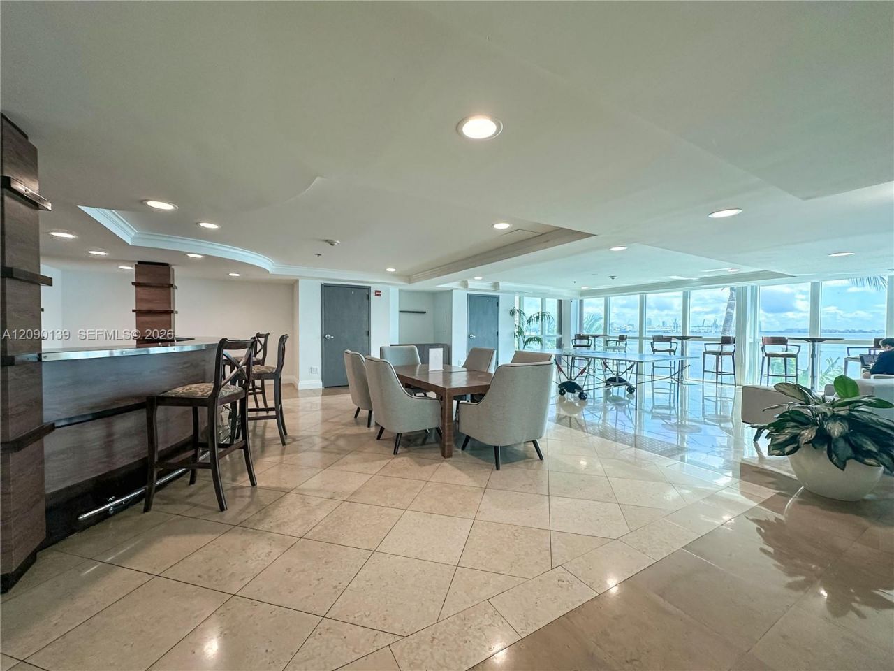 1155 Brickell Bay Dr , Unit 704, Miami, FL 33131 Photo