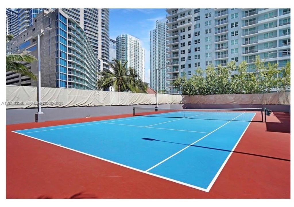 1155 Brickell Bay Dr , Unit 704, Miami, FL 33131 Photo