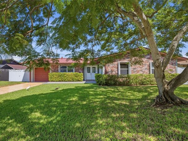 9971 SW 197th St , Cutler Bay, FL 33157