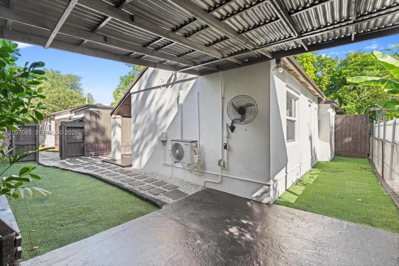 9533 NW 3rd Ave , Unit REAR, Miami, FL 33150 Photo