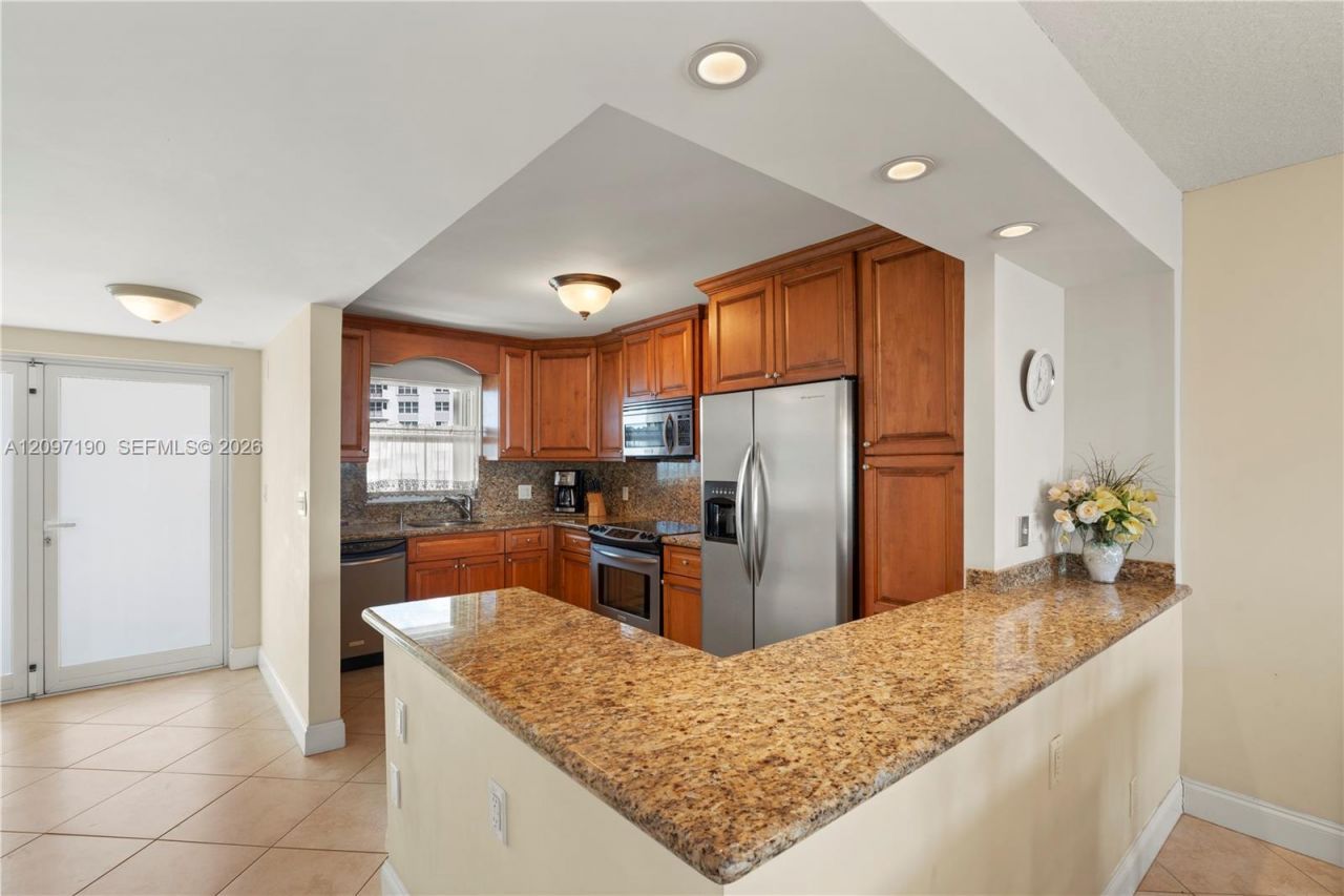 328 N Ocean Blvd, Unit 1405, Pompano Beach, FL 33062 Photo