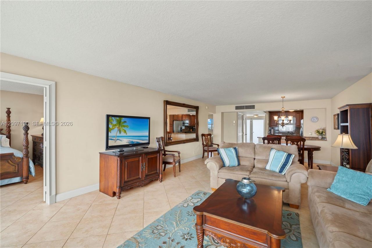 328 N Ocean Blvd, Unit 1405, Pompano Beach, FL 33062 Photo