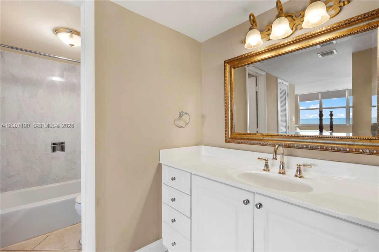 328 N Ocean Blvd, Unit 1405, Pompano Beach, FL 33062 Photo