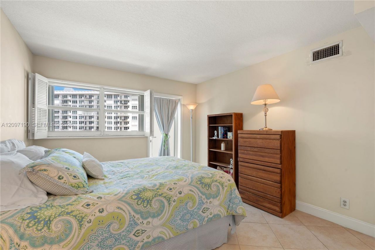 328 N Ocean Blvd, Unit 1405, Pompano Beach, FL 33062 Photo
