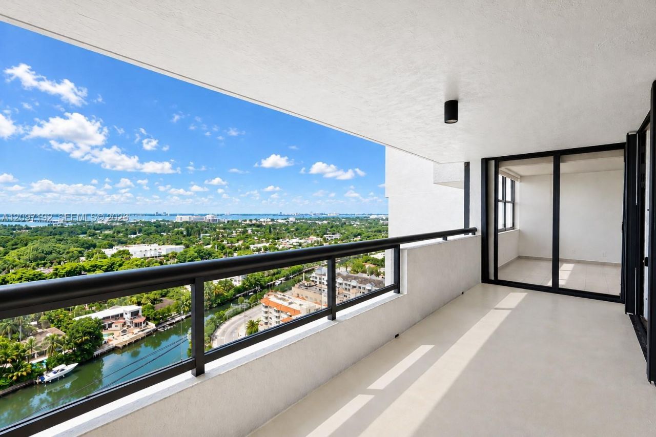 2555 Collins Ave , Unit 2406, Miami Beach, FL 33140 Photo