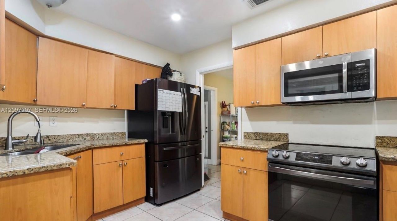 6261 NW 18th St , Sunrise, FL 33313 Photo