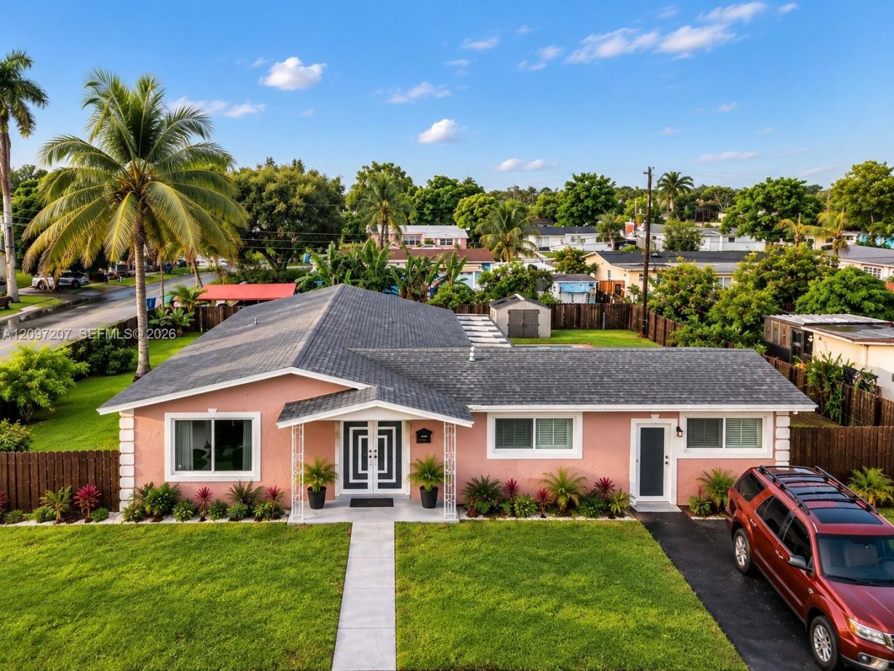 6261 NW 18th St , Sunrise, FL 33313 Photo