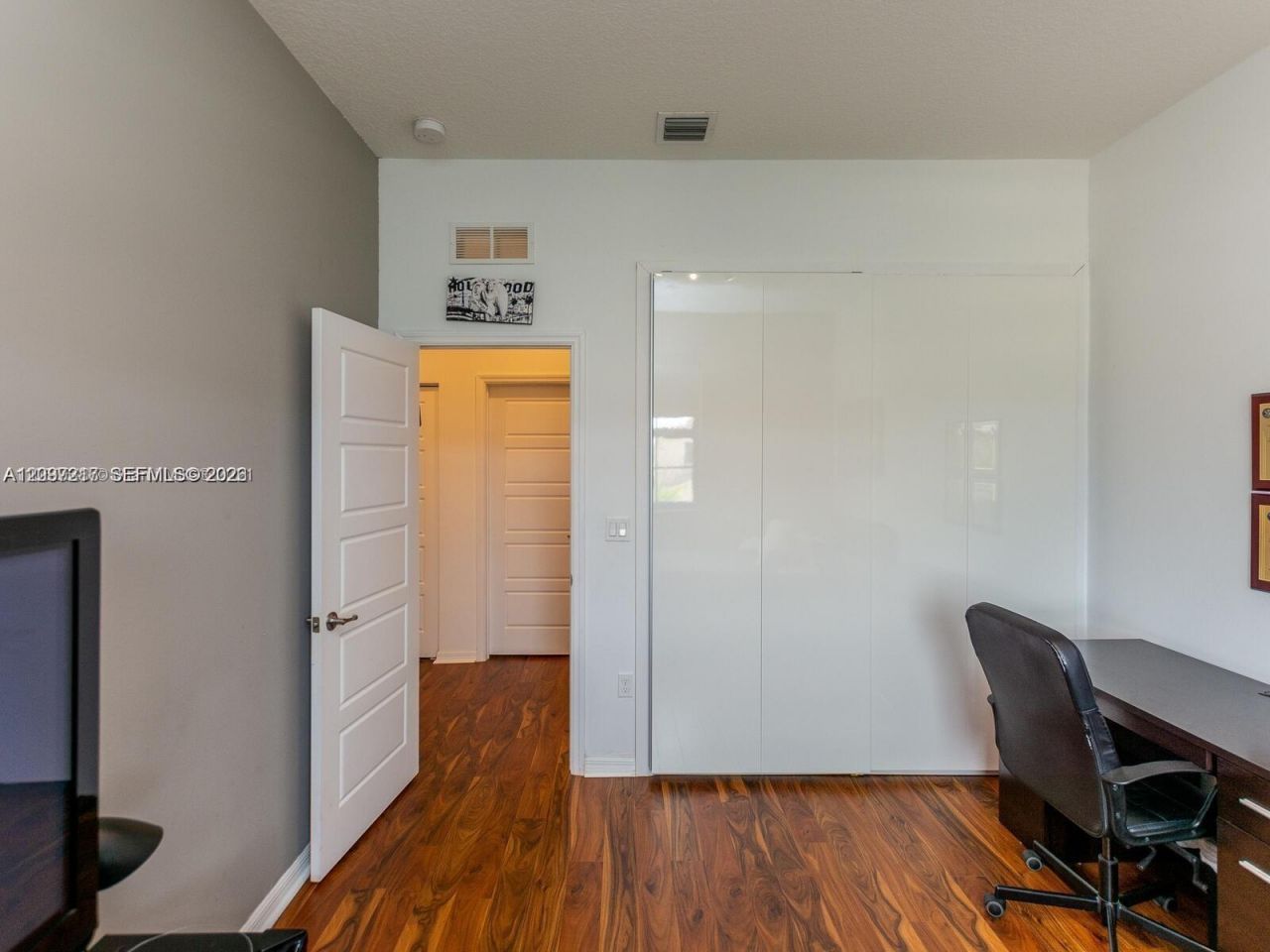 733 NE 193rd Ter, Unit 733, Miami, FL 33179 Photo