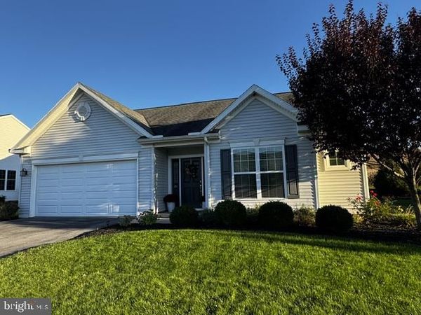 21 CAMBRIDGE LANE, LEWISTOWN, PA 17044