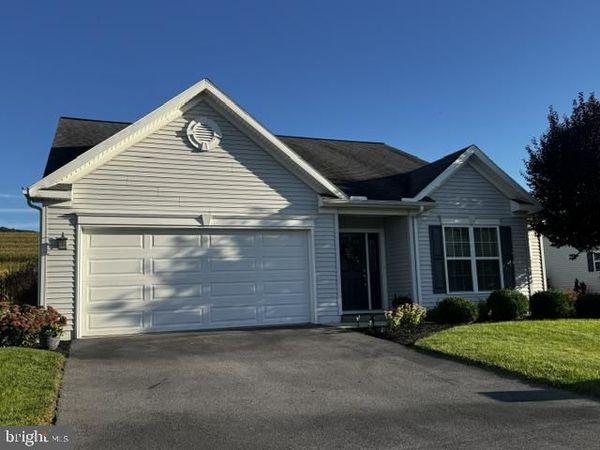 21 CAMBRIDGE LANE, LEWISTOWN, PA 17044