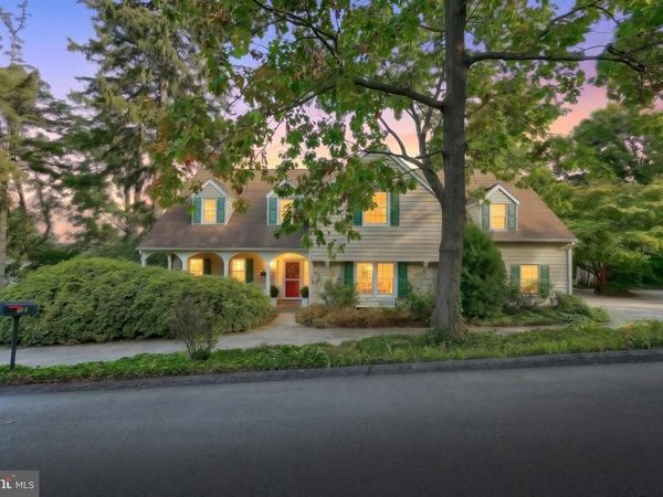 1301 NILES LANE, YORK, PA 17403