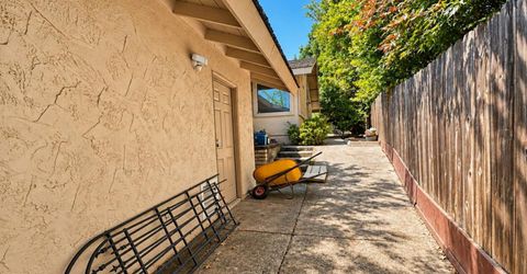 5043 Primrose Dr, Fair Oaks, CA 95628 Photo