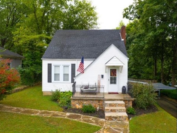 128 St Marys Court , Glasgow, KY 42141