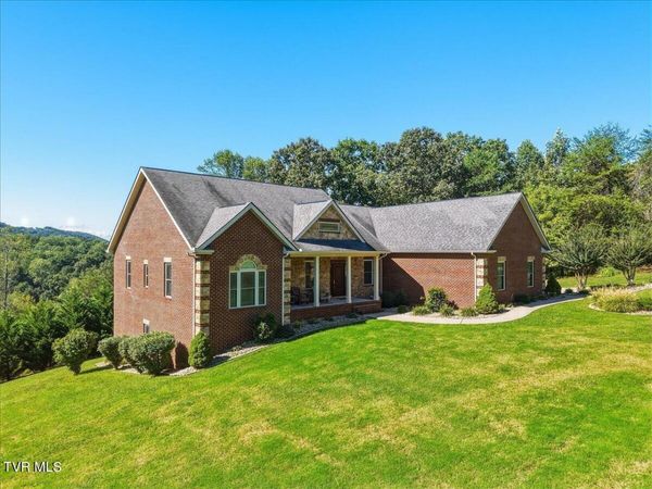 323 Independence Drive, Jefferson City, TN 37760