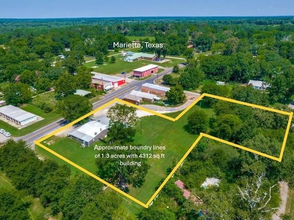 114 Central Avenue , Marietta, TX 75566