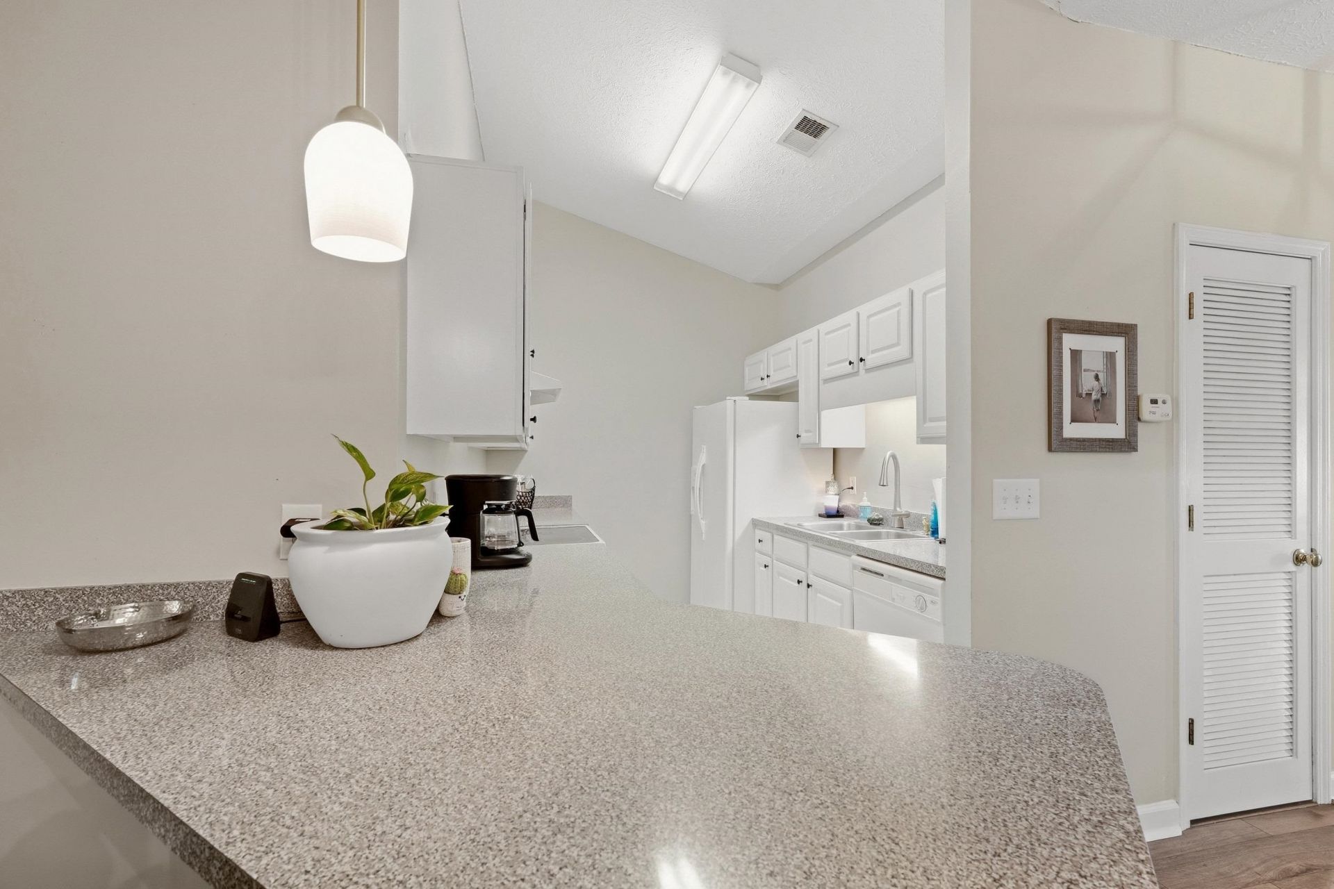 136 Westhaven Dr.  Photo 9