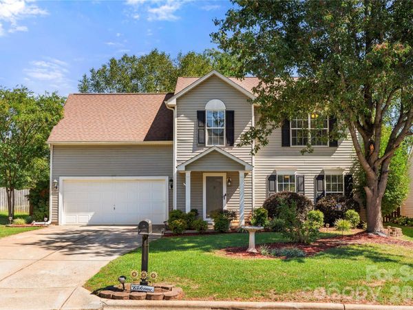 124 Emily Ivy Court , Kannapolis, NC 28083