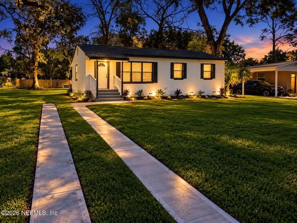10521 BRIARCLIFF Road E, Jacksonville, FL 32218