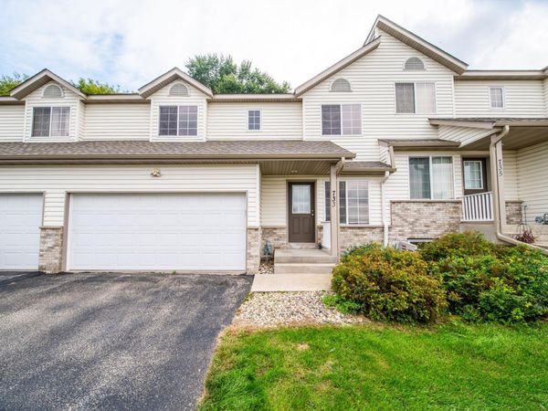 733 Baylee Place SW, Pine Island, MN 55963