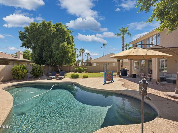 1550 E SAGEBRUSH Court, Gilbert, AZ 85296