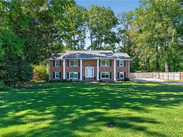 869 April Drive SW, Conyers, GA 30094