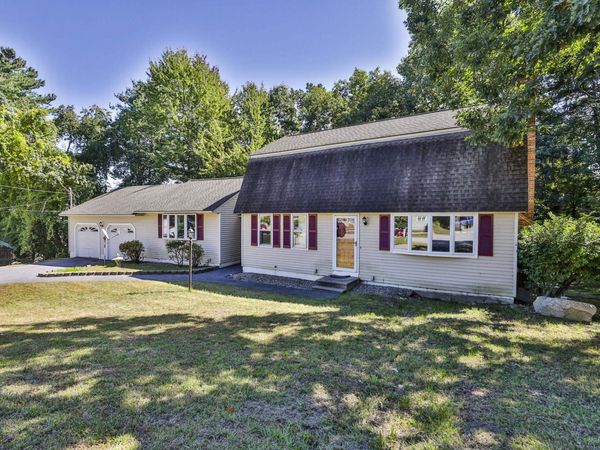 16 Blueberry Lane, Nashua, NH 03062