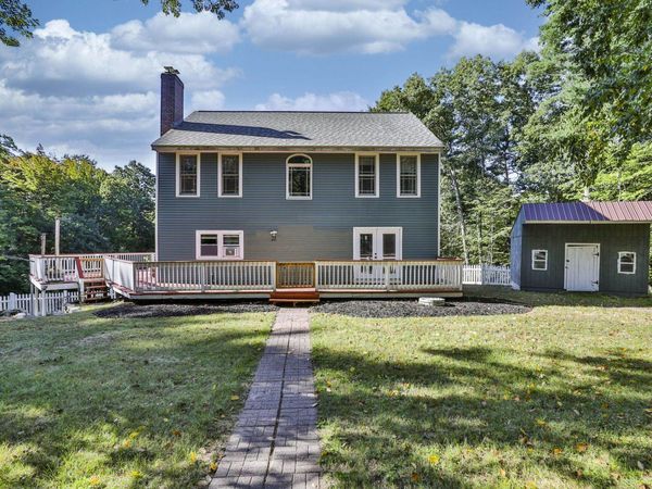 21 Smith Road, Chester, NH 03036