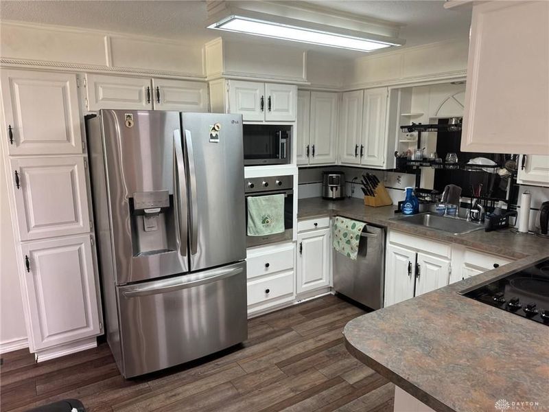 202 Anton Court, Centerville, OH 45458 Photo 8