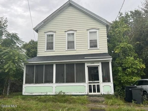2209 12th Street, Troy, NY 12180