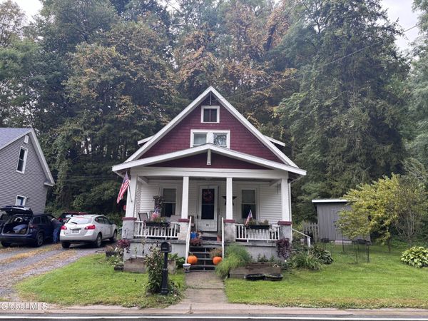 81 Ft Johnson Avenue, Fort Johnson, NY 12070