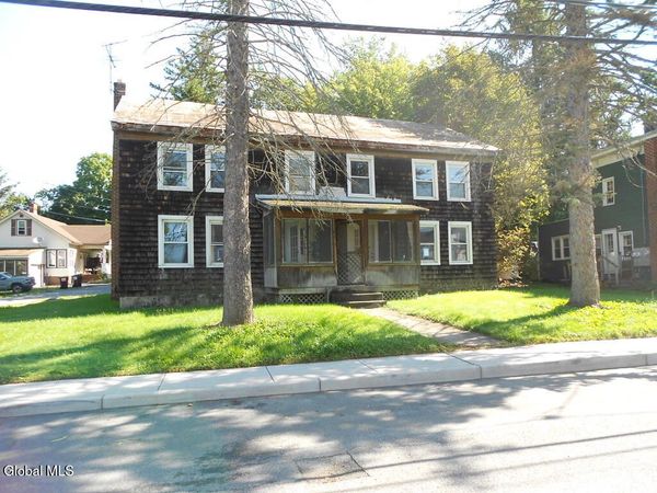 22 Lake Street, Stillwater, NY 12170