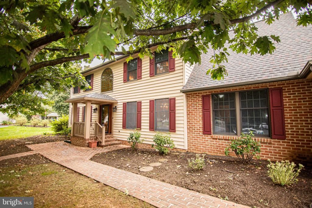 3 WHITE OAK COURT, BOILING SPRINGS, PA 17007