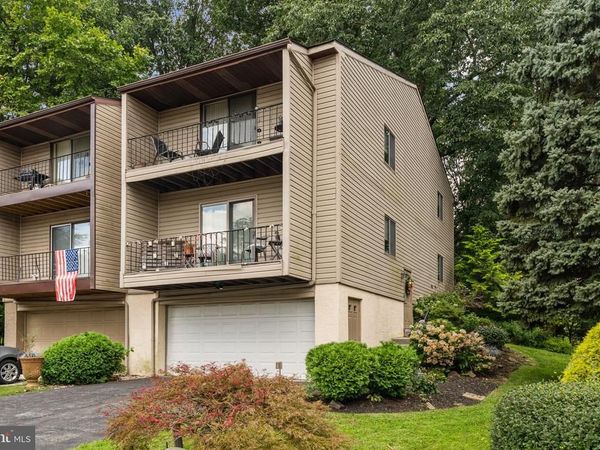 538 GIA CIRCLE , CLIFTON HEIGHTS, PA 19018