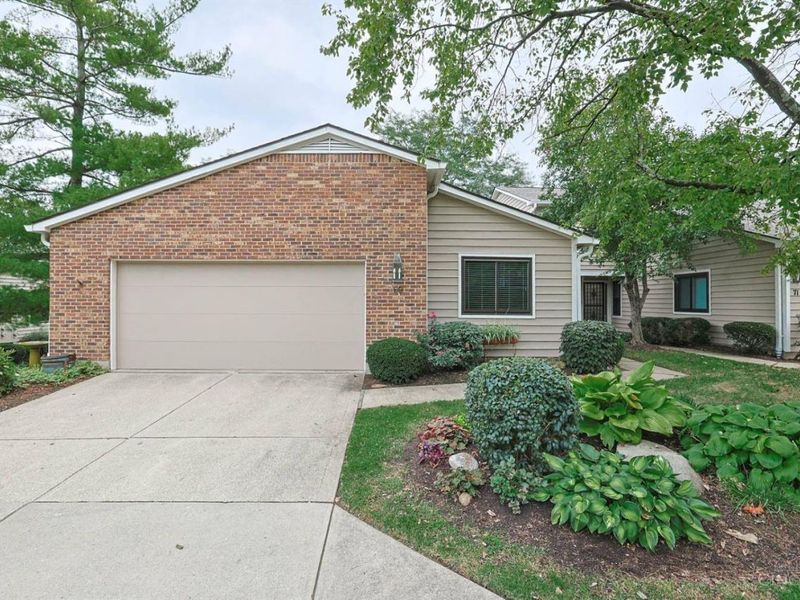 69 Evergreen Circle, Wyoming, OH 45215 Photo 2