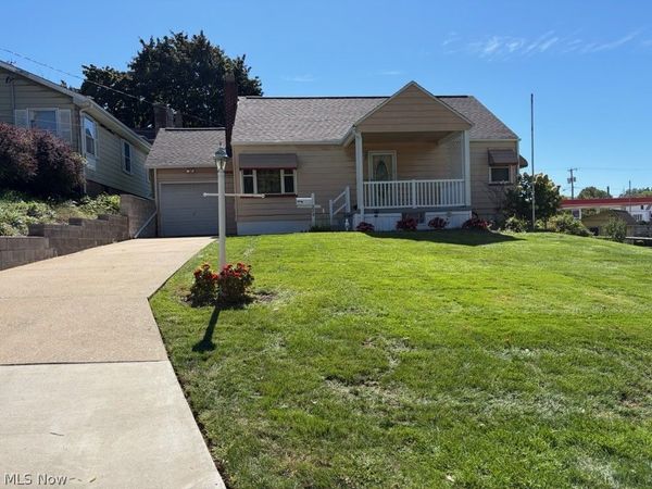 884 Hartshorn Street, Alliance, OH 44601