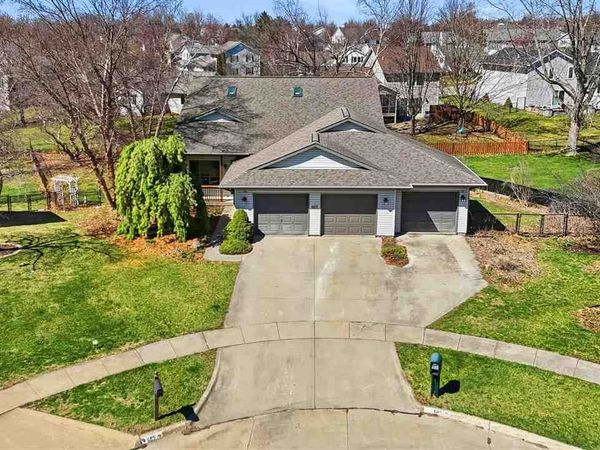 665 Andrews Ct, North Liberty, IA 52317