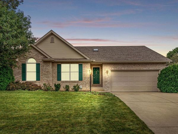 5318 Larkspur Drive, South Bend, IN 46614