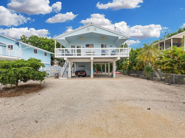 425 Mahogany Avenue, KEY LARGO, FL 33037