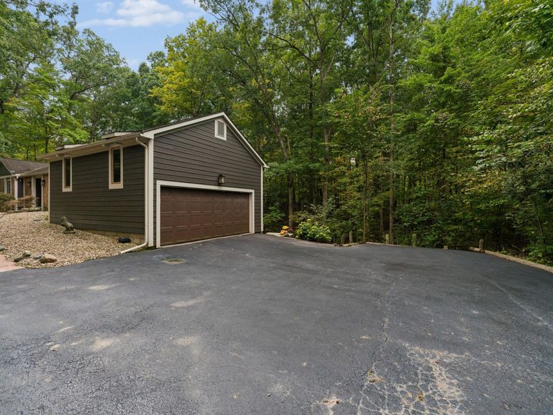 9430 Robinhood Circle, Westerville, OH 43082 Photo 21