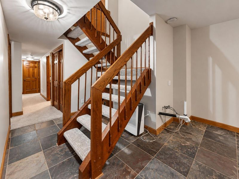 9430 Robinhood Circle, Westerville, OH 43082 Photo 37
