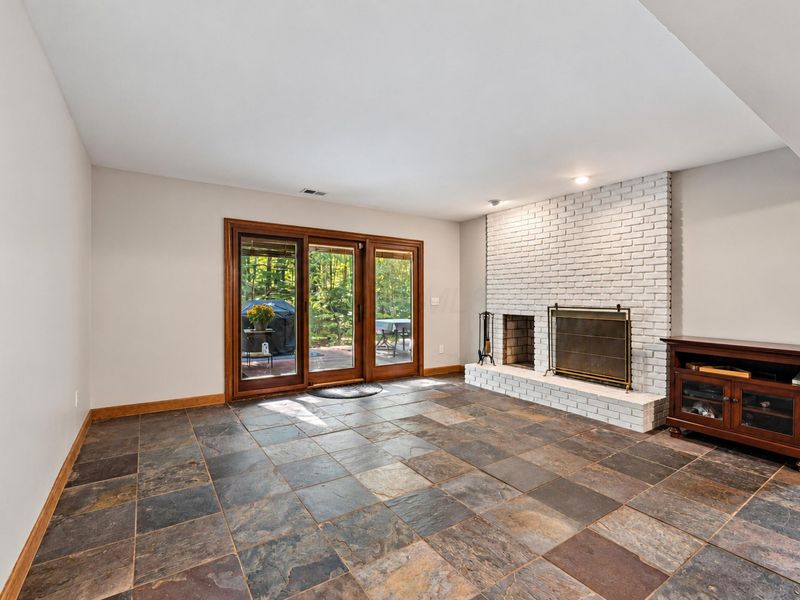 9430 Robinhood Circle, Westerville, OH 43082 Photo 38
