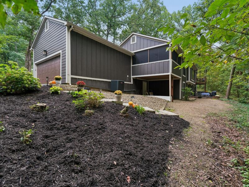 9430 Robinhood Circle, Westerville, OH 43082 Photo 9